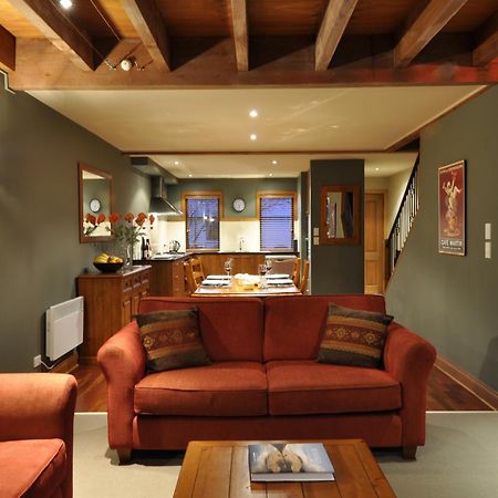 Lansdown Villa Apartments Wanaka Exterior photo