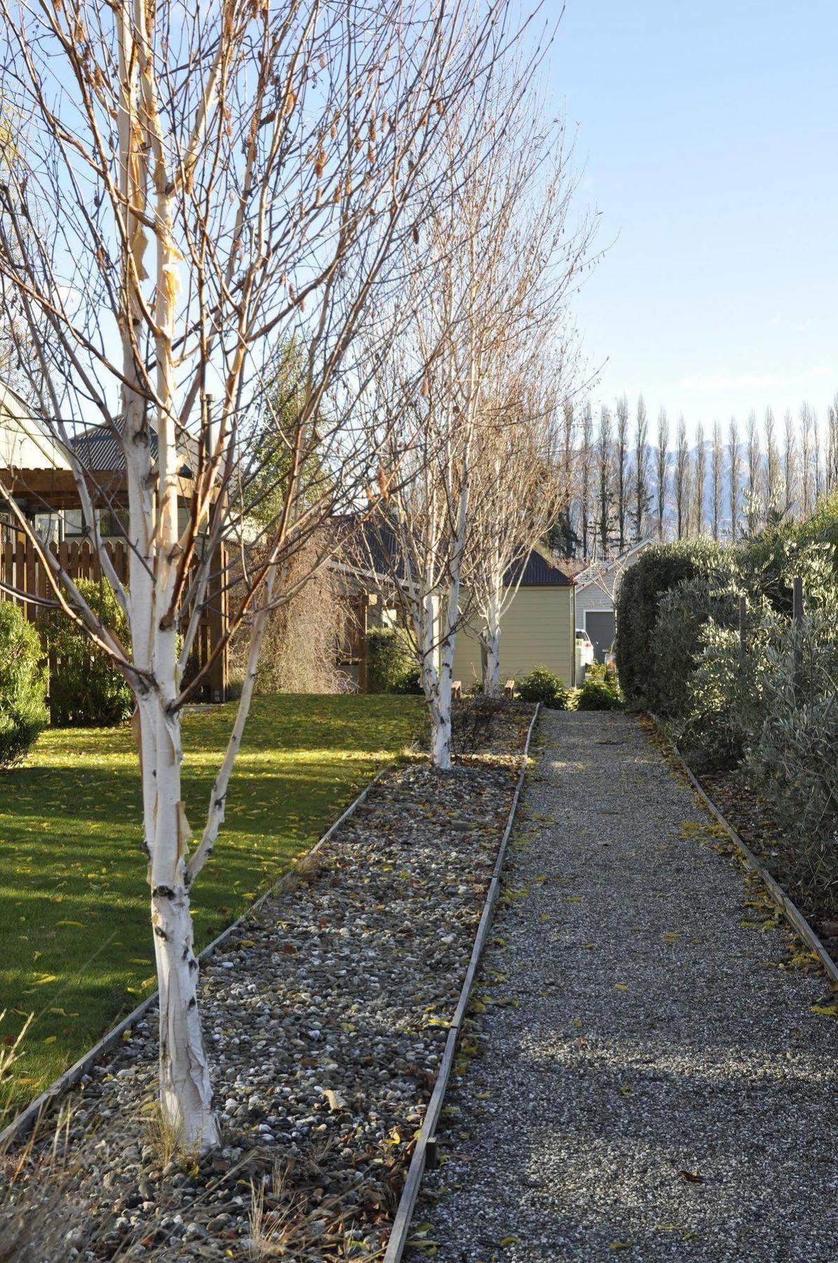Lansdown Villa Apartments Wanaka Exterior photo